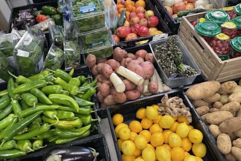 food share vegetables at MRCCO